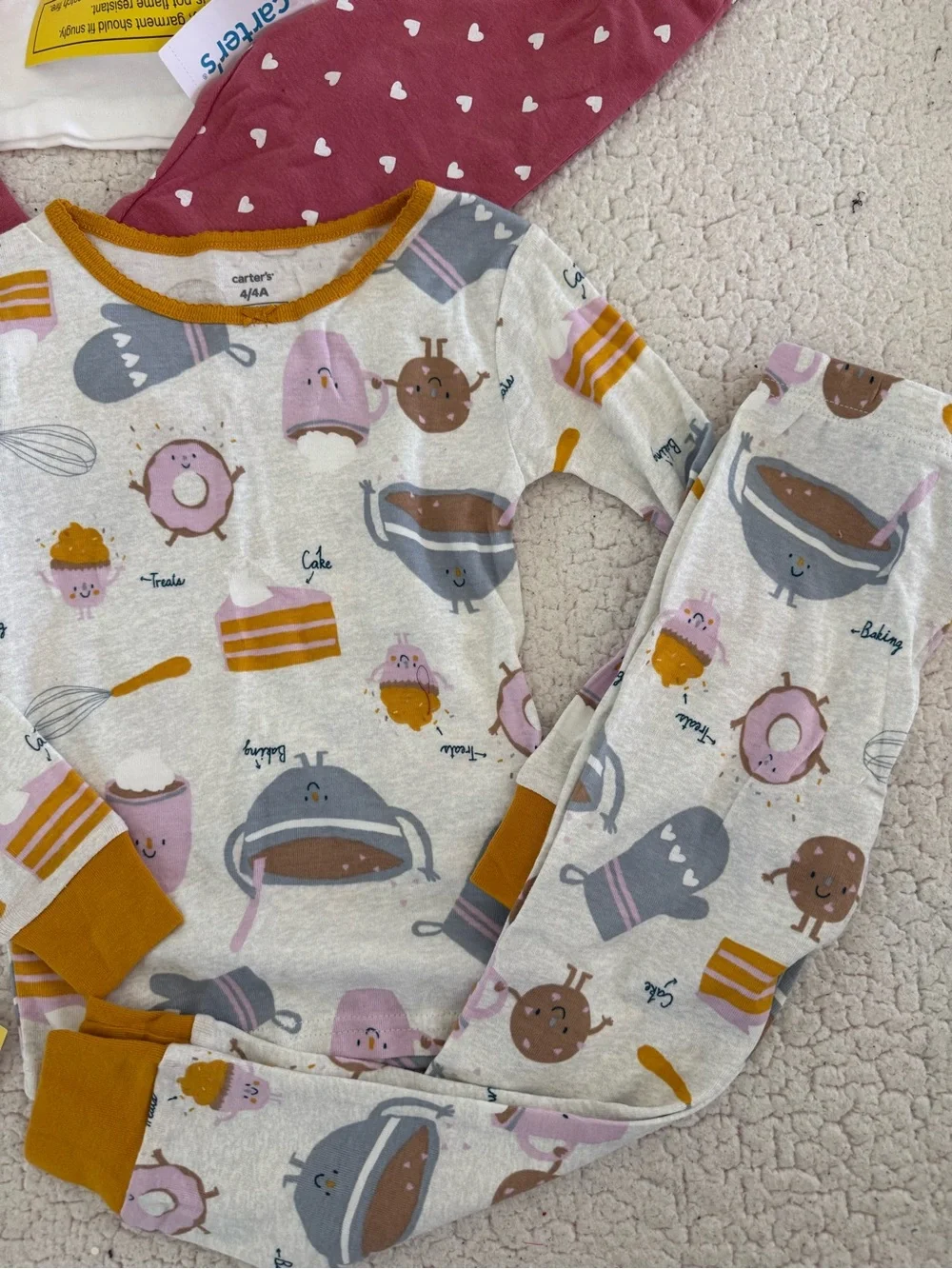 Carters set four